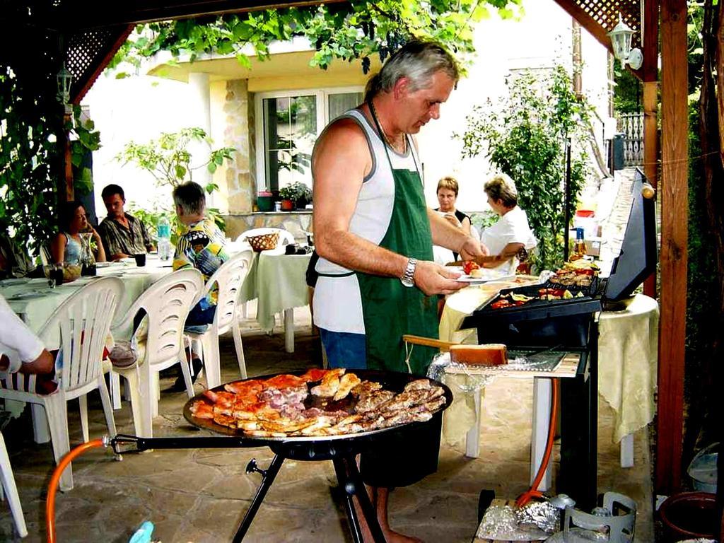 Hévíz Villa Familia Heviz Exterior foto