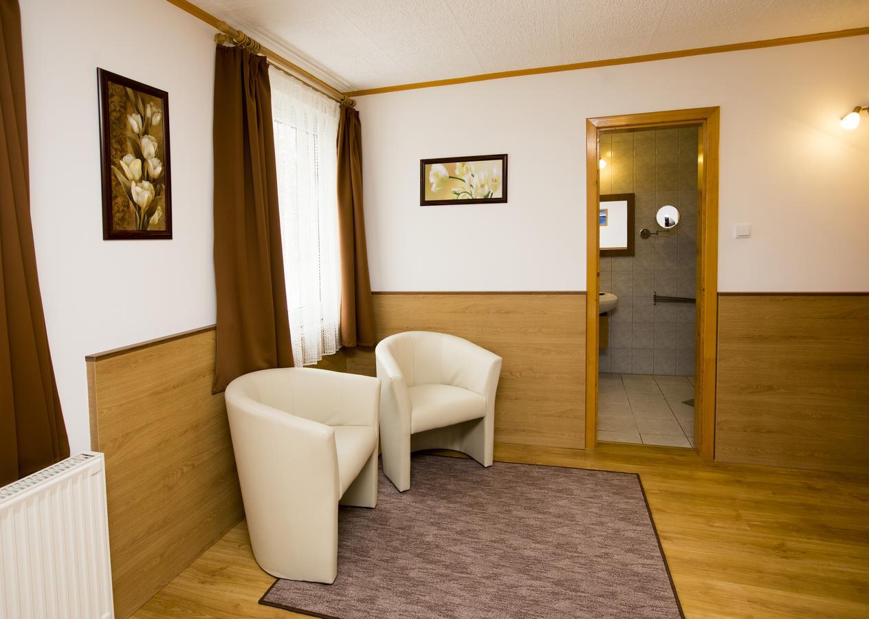 Hévíz Villa Familia Heviz Exterior foto